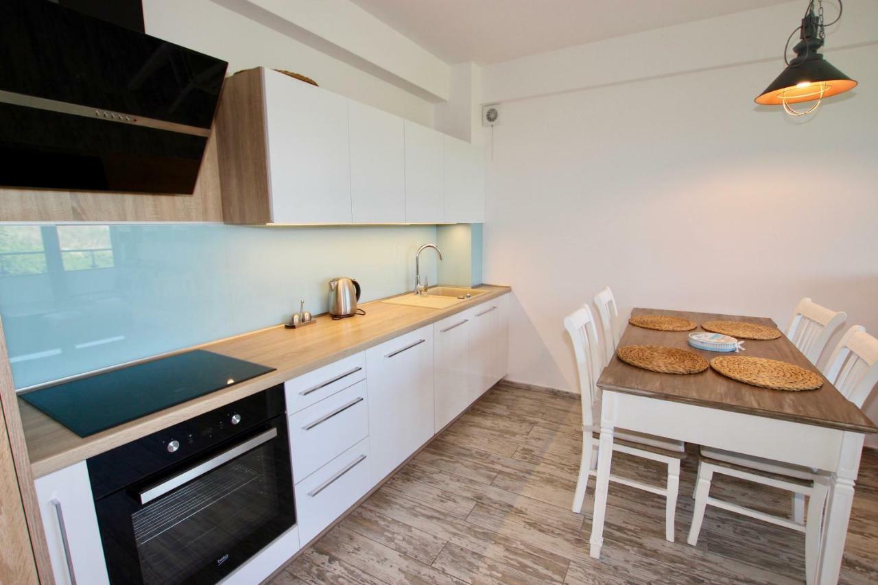Apartamenty Amon Z Widokiem Na Morze Darłówko Exterior foto
